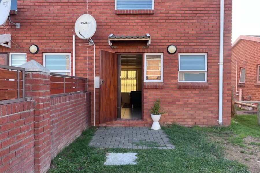 2 Bedroom Property for Sale in Port Elizabeth Eastern Cape